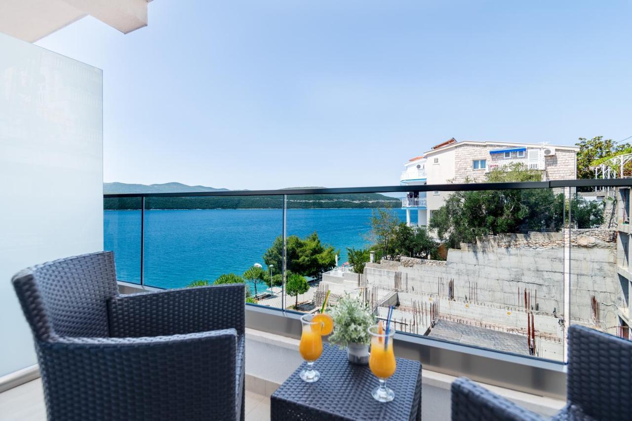 Hotel Novum Неум Екстериор снимка